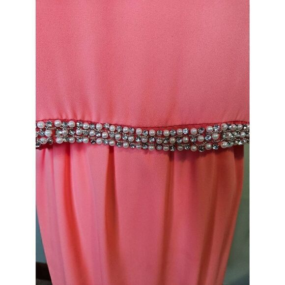 Dina be peach colored sleeveless dress. Size M. - Picture 4 of 6